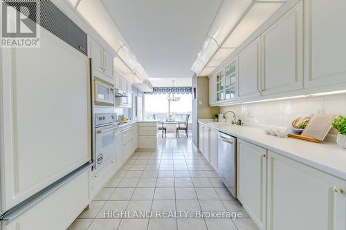 2313 - 168 Bonis Avenue, Toronto (Tam O'Shanter-Sullivan), ON - Indoor Photo Showing Kitchen