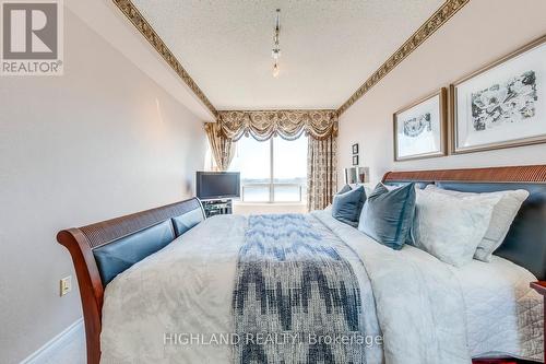 2313 - 168 Bonis Avenue, Toronto (Tam O'Shanter-Sullivan), ON - Indoor Photo Showing Bedroom