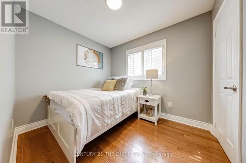 112 Catalpa Crescent, Vaughan, ON - Indoor Photo Showing Bedroom