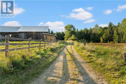 105 Halliday Creek Road, Burnstown, ON 