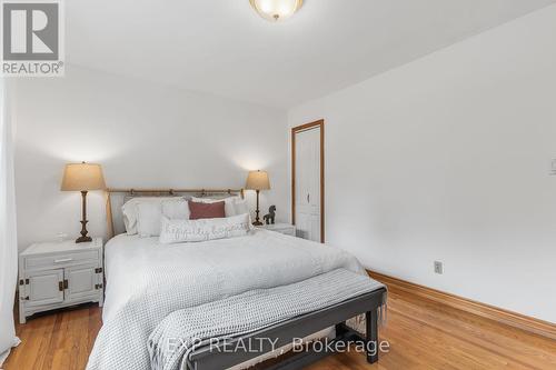 11 Richmond Street W, New Tecumseth, ON - Indoor Photo Showing Bedroom