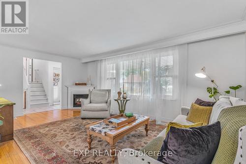 11 Richmond Street W, New Tecumseth, ON - Indoor Photo Showing Living Room With Fireplace