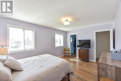 320 Park Street, Orillia, ON - Indoor Photo Showing Bedroom