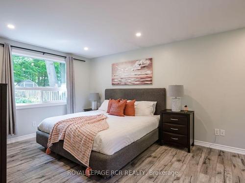 763 Edward St, Innisfil, ON - Indoor Photo Showing Bedroom