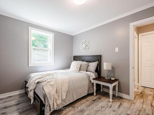 763 Edward St, Innisfil, ON - Indoor Photo Showing Bedroom