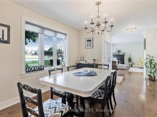 22 King St S, Innisfil, ON - Indoor Photo Showing Dining Room