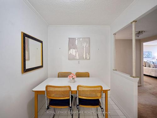 704-812 Burnhamthorpe Rd, Toronto, ON - Indoor Photo Showing Dining Room