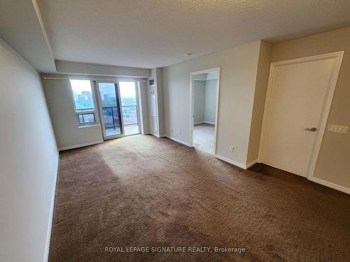 1507-61 Heintzman St, Toronto, ON - Indoor Photo Showing Other Room