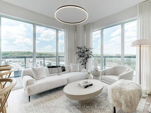 B630-1119 Cooke Blvd, Burlington, ON - Indoor Photo Showing Living Room