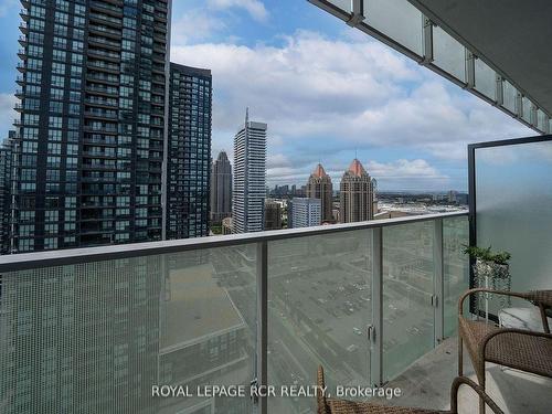 2210-3900 Confederation Pkwy, Mississauga, ON - Outdoor With Balcony With View