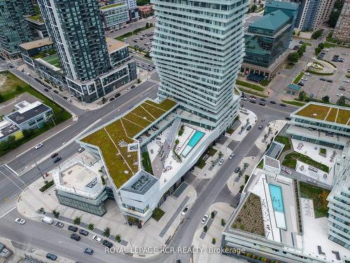 2210-3900 Confederation Pkwy, Mississauga, ON - Outdoor With View