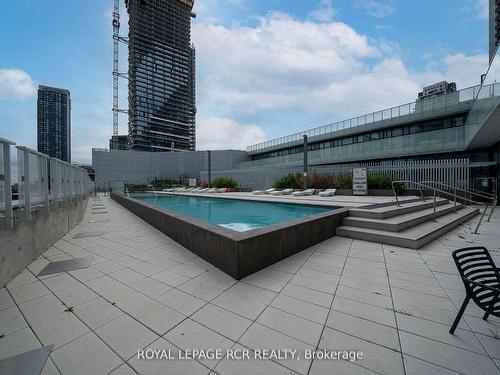 2210-3900 Confederation Pkwy, Mississauga, ON - Outdoor With In Ground Pool