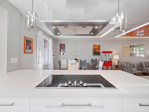 5 Birch St, Orangeville, ON - Indoor Photo Showing Kitchen With Double Sink