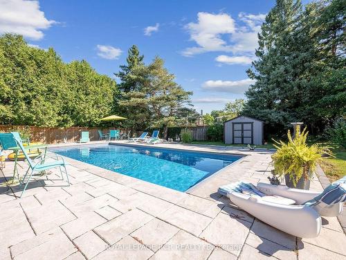 5 Birch St, Orangeville, ON - Outdoor With In Ground Pool