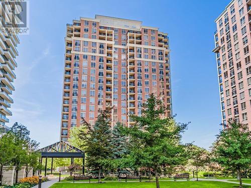 304 - 1101 Leslie Street, Toronto (Banbury-Don Mills), ON - Outdoor With Facade