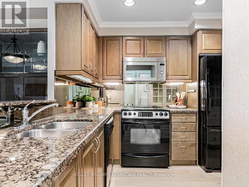 304 - 1101 Leslie Street, Toronto (Banbury-Don Mills), ON - Indoor Photo Showing Kitchen With Double Sink With Upgraded Kitchen