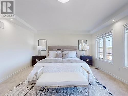 70 Kentledge Avenue, East Gwillimbury (Holland Landing), ON - Indoor Photo Showing Bedroom