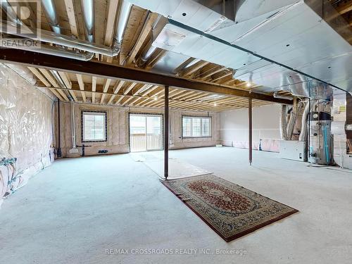 70 Kentledge Avenue, East Gwillimbury (Holland Landing), ON - Indoor Photo Showing Other Room