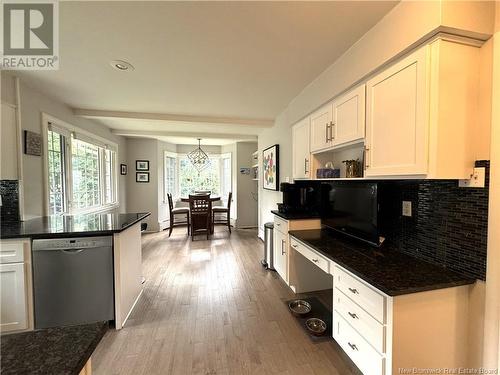 2773 Rothesay Road, Rothesay, NB - Indoor Photo Showing Kitchen With Upgraded Kitchen