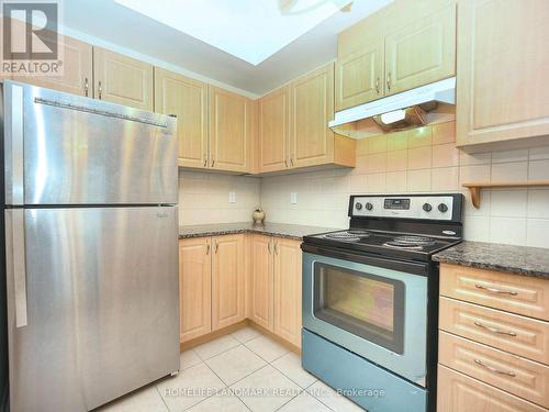 47 - 180 Howden Boulevard, Brampton (Westgate), ON - Indoor Photo Showing Kitchen