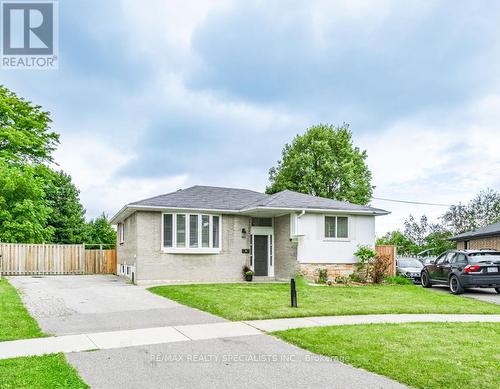 24 Parkway Avenue, Brampton, ON - Outdoor