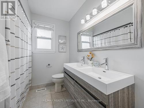 24 Parkway Avenue, Brampton, ON - Indoor Photo Showing Bathroom