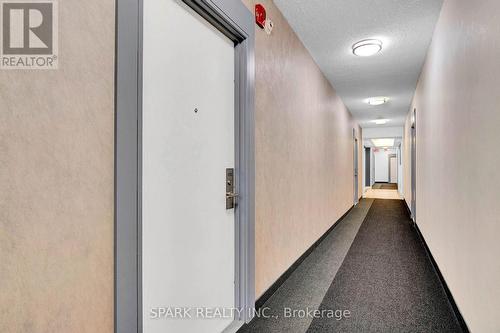 1018 - 15 James Finlay Way, Toronto (Downsview-Roding-Cfb), ON - Indoor Photo Showing Other Room