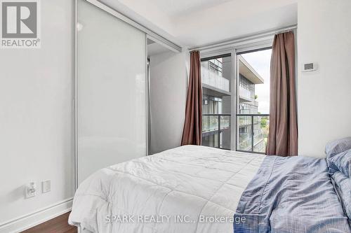 1018 - 15 James Finlay Way, Toronto (Downsview-Roding-Cfb), ON - Indoor Photo Showing Bedroom