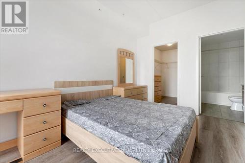 2103 - 318 Spruce Street, Waterloo, ON - Indoor Photo Showing Bedroom