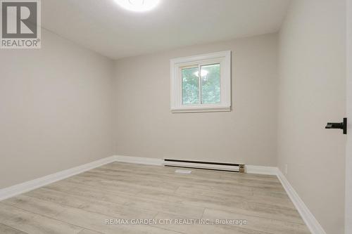 24 Parkside Avenue, South Bruce Peninsula, ON - Indoor Photo Showing Other Room