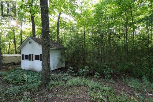 24 Parkside Avenue, South Bruce Peninsula, ON - Outdoor