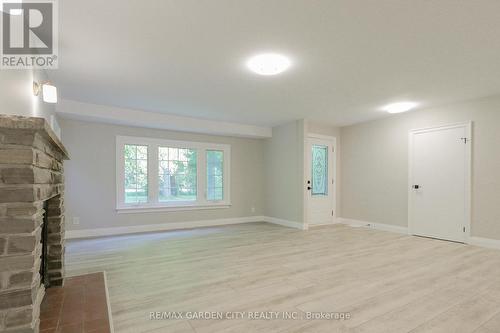 24 Parkside Avenue, South Bruce Peninsula, ON - Indoor Photo Showing Other Room