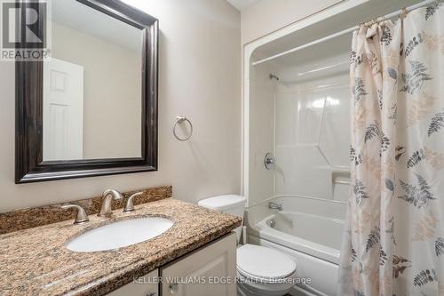 206 - 283 King Street E, Hamilton, ON - Indoor Photo Showing Bathroom