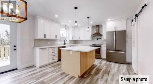 1 Tanglewood Lane, Torbay, NL - Indoor Photo Showing Kitchen With Upgraded Kitchen