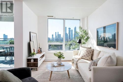 806 - 25 Scrivener Square, Toronto (Rosedale-Moore Park), ON - Indoor Photo Showing Living Room