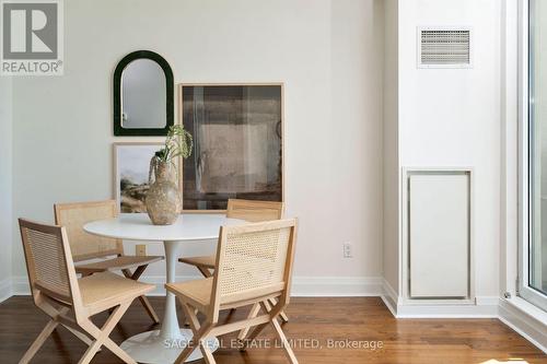 806 - 25 Scrivener Square, Toronto (Rosedale-Moore Park), ON - Indoor Photo Showing Dining Room