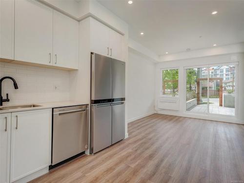 307-654 Granderson Rd, Langford, BC - Indoor Photo Showing Kitchen