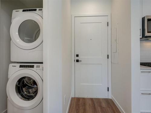 307-654 Granderson Rd, Langford, BC - Indoor Photo Showing Laundry Room