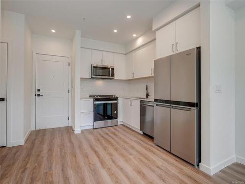 307-654 Granderson Rd, Langford, BC - Indoor Photo Showing Kitchen With Stainless Steel Kitchen