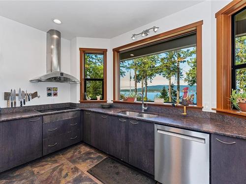 1214 North Beach Rd, Salt Spring, BC 