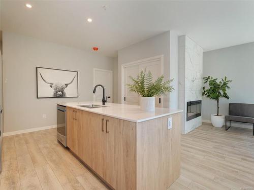 414-654 Granderson Rd, Langford, BC - Indoor Photo Showing Kitchen With Double Sink