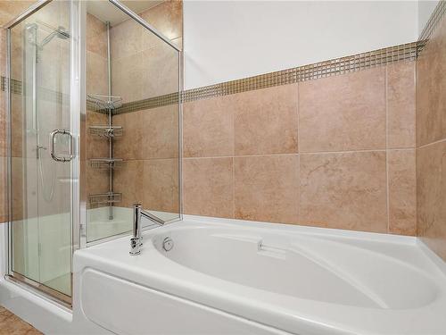 206-611 Goldstream Ave, Langford, BC - Indoor Photo Showing Bathroom