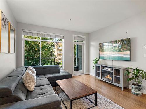 206-611 Goldstream Ave, Langford, BC - Indoor Photo Showing Living Room