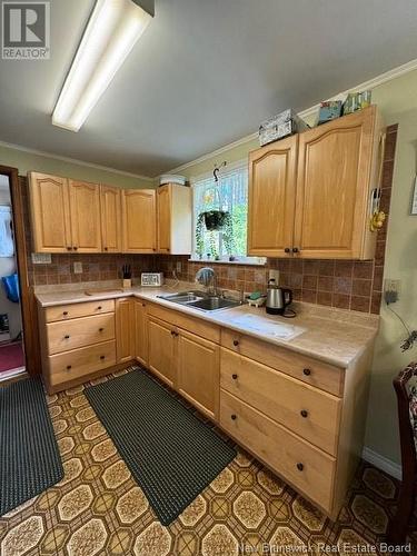 150 Highfield Avenue, Saint John, NB - Indoor Photo Showing Kitchen With Double Sink