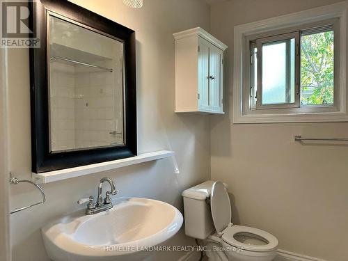 2406 Ventura Drive, Oakville, ON - Indoor Photo Showing Bathroom