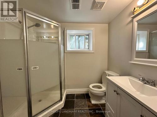 2406 Ventura Drive, Oakville, ON - Indoor Photo Showing Bathroom