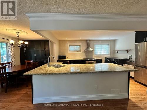 2406 Ventura Drive, Oakville, ON - Indoor Photo Showing Kitchen With Stainless Steel Kitchen With Double Sink With Upgraded Kitchen