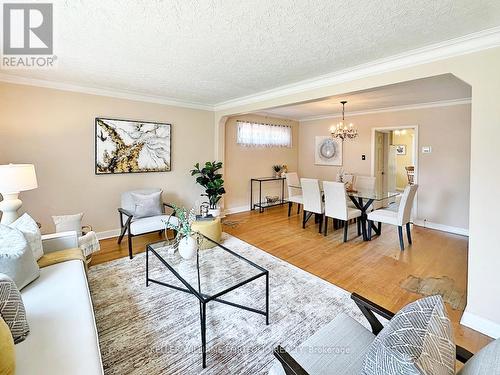 15 Nashland Avenue, Toronto (Princess-Rosethorn), ON - Indoor Photo Showing Living Room