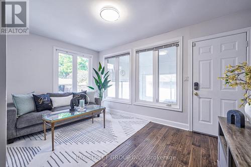 25 Yarrow Road, Toronto (Keelesdale-Eglinton West), ON - Indoor Photo Showing Living Room