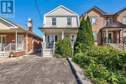 25 Yarrow Road, Toronto (Keelesdale-Eglinton West), ON - Outdoor With Facade